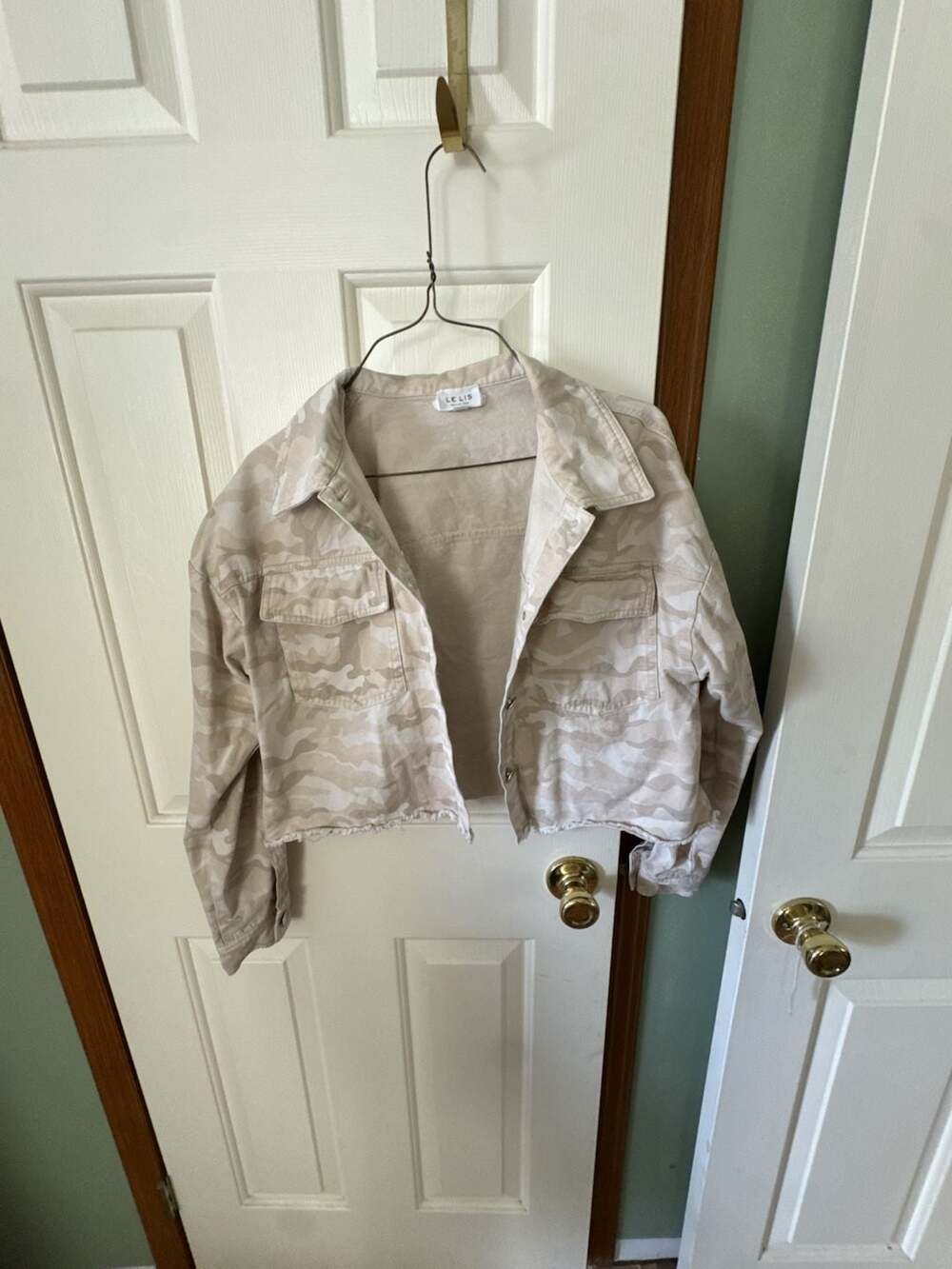 Le Lis Camouflage Crop Jacket Size S Tan Raw Hem